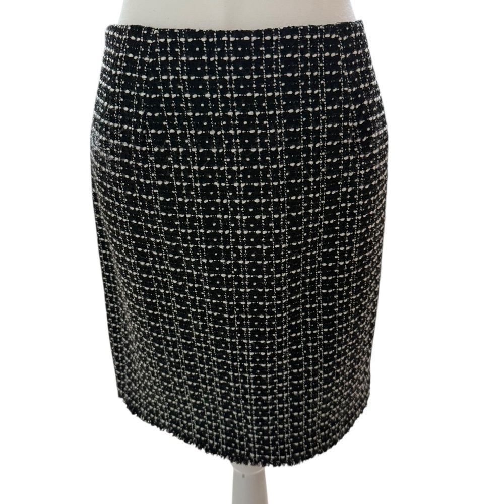 Ann Taylor Wool Blend Plaid Pencil Skirt – Size 10 Petite - Picture 2 of 6